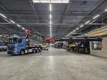 3353 8x4 / FASSI 71  T/M + JIB / CRANE / KRAN